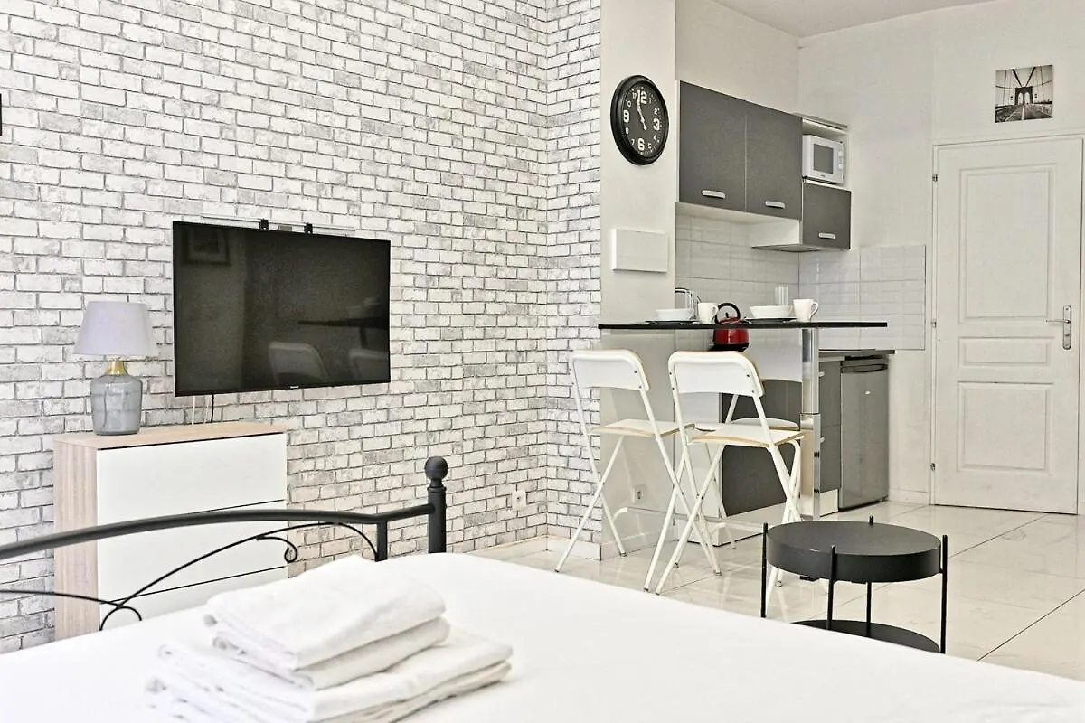 Studio Cosy Proche De Montmartre Charme Du 18E Paris Apartment
