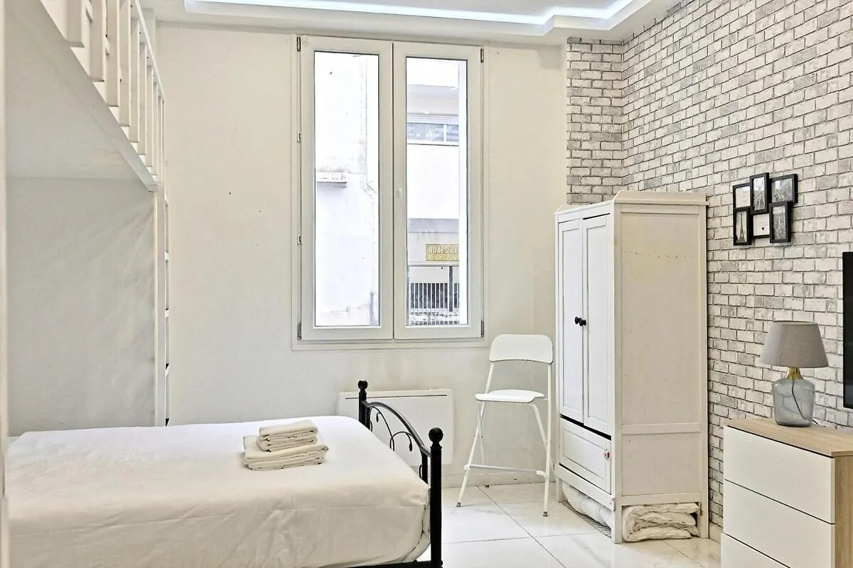Apartment Studio Cosy Proche De Montmartre Charme Du 18E Paris France