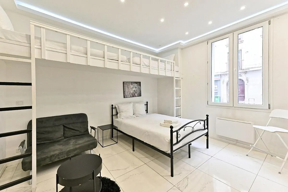 Studio Cosy Proche De Montmartre Charme Du 18E Paris 0*,
